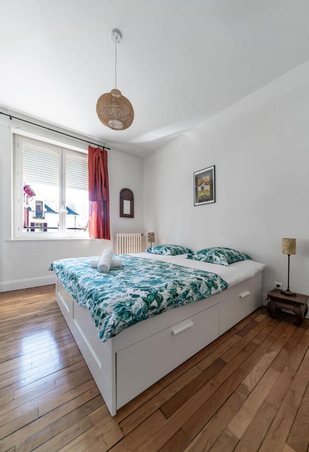 Le Belfort - Grand Appartement Avec Terrasse Et Parking Prive 维琪 外观 照片