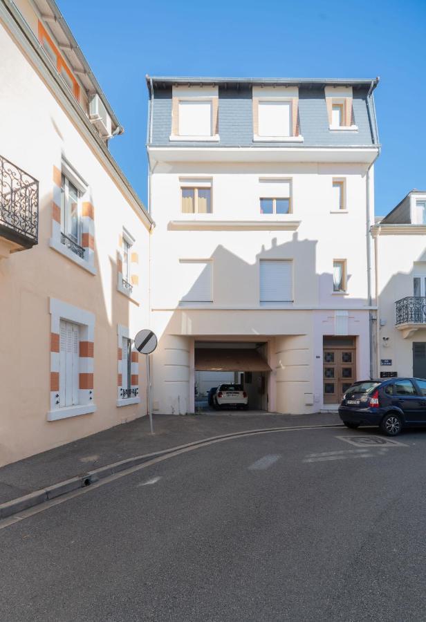 Le Belfort - Grand Appartement Avec Terrasse Et Parking Prive 维琪 外观 照片